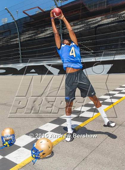 Thumbnail 3 in Mainland (2015 Preseason Top 25 Photo Shoot)  photogallery.