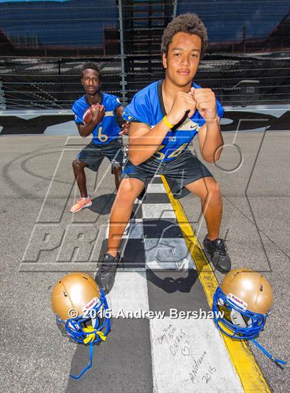 Thumbnail 1 in Mainland (2015 Preseason Top 25 Photo Shoot)  photogallery.