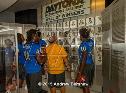 Thumbnail 2 in Mainland (2015 Preseason Top 25 Photo Shoot)  photogallery.