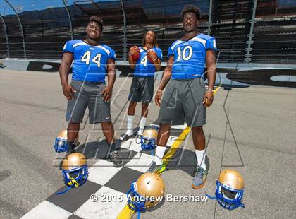 Thumbnail 1 in Mainland (2015 Preseason Top 25 Photo Shoot)  photogallery.