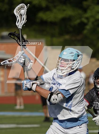 Thumbnail 2 in Herndon @ Yorktown photogallery.