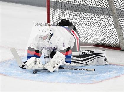 Thumbnail 3 in Greenwich @ Warde/Ludlowe photogallery.