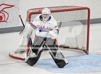 Thumbnail 3 in Greenwich @ Warde/Ludlowe photogallery.