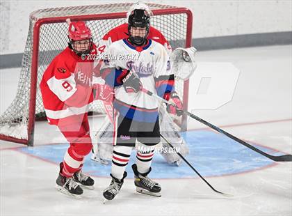 Thumbnail 3 in Greenwich @ Warde/Ludlowe photogallery.