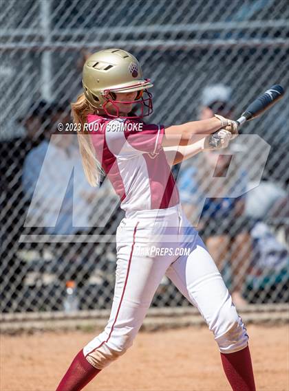 Thumbnail 3 in Mission Hills vs San Dieguito Academy photogallery.