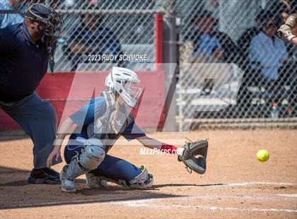 Thumbnail 3 in Mission Hills vs San Dieguito Academy photogallery.