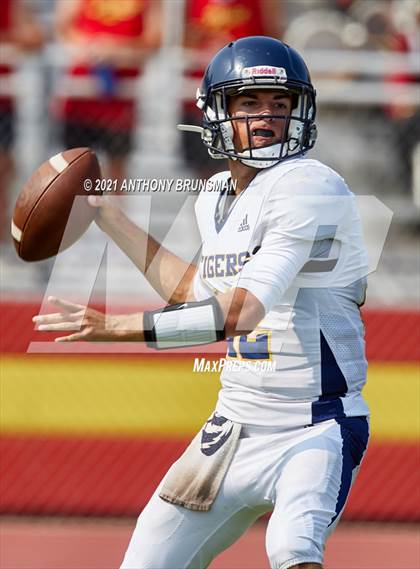 Thumbnail 3 in Inderkum @ Jesuit photogallery.