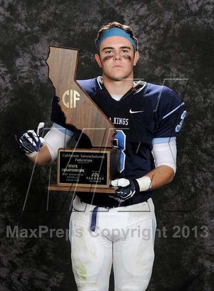 Thumbnail 1 in Corona del Mar (CIF State D3 Awards) photogallery.