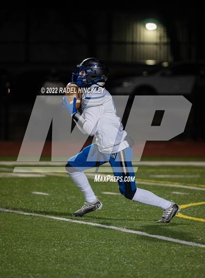Thumbnail 1 in Grain Valley vs Fort Osage (MSHSAA Class 5 Quarterfinals) photogallery.