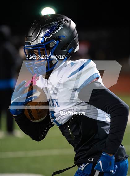 Thumbnail 1 in Grain Valley vs Fort Osage (MSHSAA Class 5 Quarterfinals) photogallery.