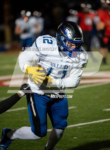 Thumbnail 2 in Grain Valley vs Fort Osage (MSHSAA Class 5 Quarterfinals) photogallery.
