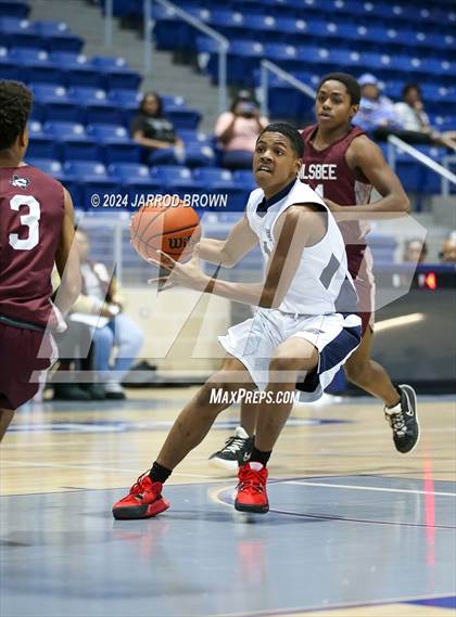 Thumbnail 1 in Silsbee @ West Orange-Stark photogallery.