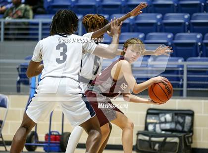 Thumbnail 2 in Silsbee @ West Orange-Stark photogallery.