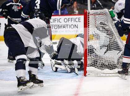 Thumbnail 1 in Dakota Ridge vs. Valor Christian (CHSAA 5A Semifinal) photogallery.