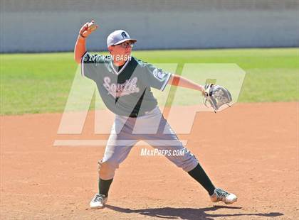Thumbnail 3 in South @ Camarillo photogallery.