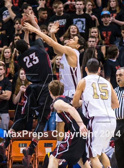 Thumbnail 1 in Valley Regional vs. Sacred Heart (CIAC Class S Final) photogallery.