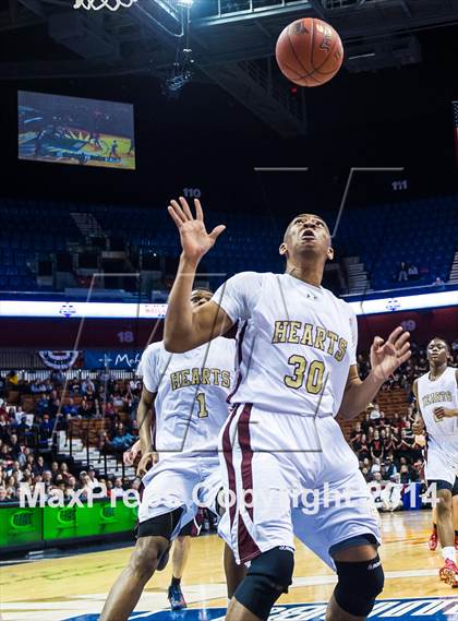 Thumbnail 2 in Valley Regional vs. Sacred Heart (CIAC Class S Final) photogallery.
