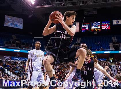 Thumbnail 1 in Valley Regional vs. Sacred Heart (CIAC Class S Final) photogallery.