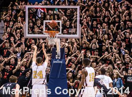 Thumbnail 1 in Valley Regional vs. Sacred Heart (CIAC Class S Final) photogallery.