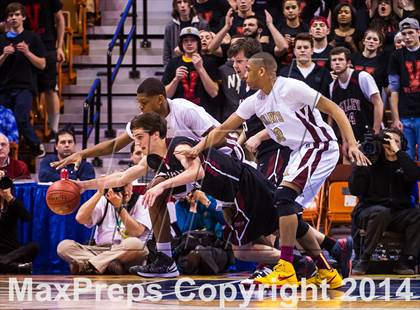 Thumbnail 2 in Valley Regional vs. Sacred Heart (CIAC Class S Final) photogallery.
