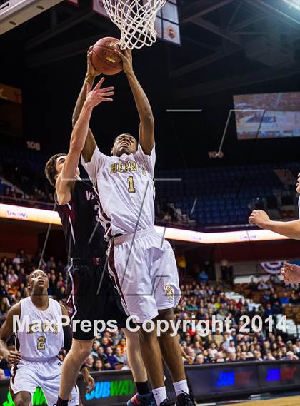Thumbnail 2 in Valley Regional vs. Sacred Heart (CIAC Class S Final) photogallery.