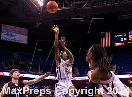 Thumbnail 3 in Valley Regional vs. Sacred Heart (CIAC Class S Final) photogallery.