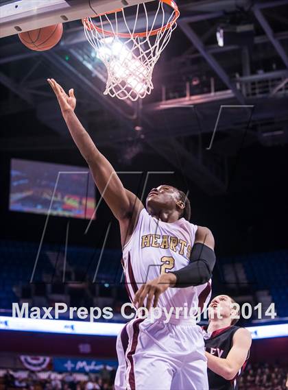 Thumbnail 1 in Valley Regional vs. Sacred Heart (CIAC Class S Final) photogallery.
