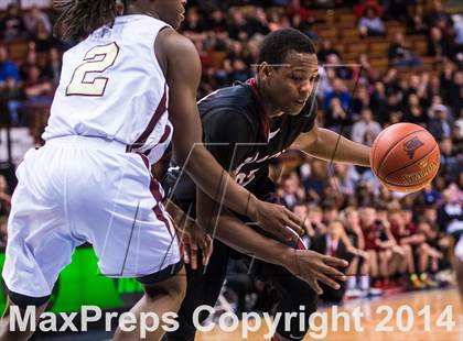 Thumbnail 2 in Valley Regional vs. Sacred Heart (CIAC Class S Final) photogallery.
