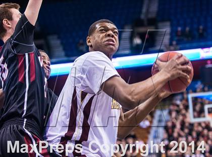 Thumbnail 2 in Valley Regional vs. Sacred Heart (CIAC Class S Final) photogallery.