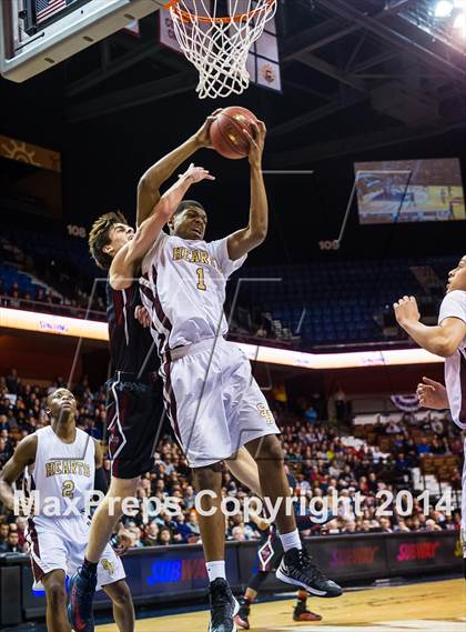 Thumbnail 3 in Valley Regional vs. Sacred Heart (CIAC Class S Final) photogallery.