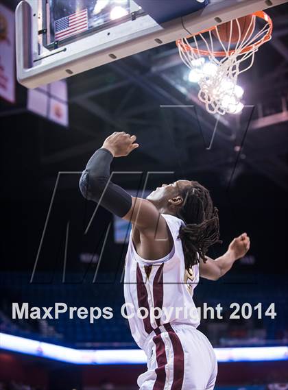 Thumbnail 2 in Valley Regional vs. Sacred Heart (CIAC Class S Final) photogallery.