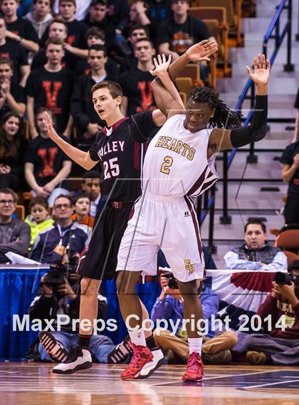 Thumbnail 3 in Valley Regional vs. Sacred Heart (CIAC Class S Final) photogallery.