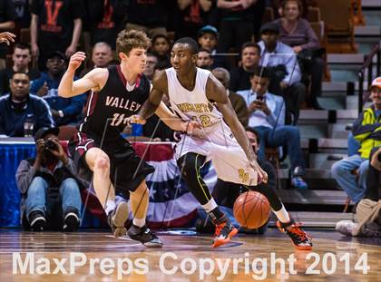 Thumbnail 3 in Valley Regional vs. Sacred Heart (CIAC Class S Final) photogallery.