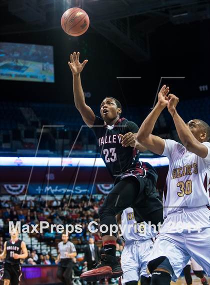 Thumbnail 1 in Valley Regional vs. Sacred Heart (CIAC Class S Final) photogallery.