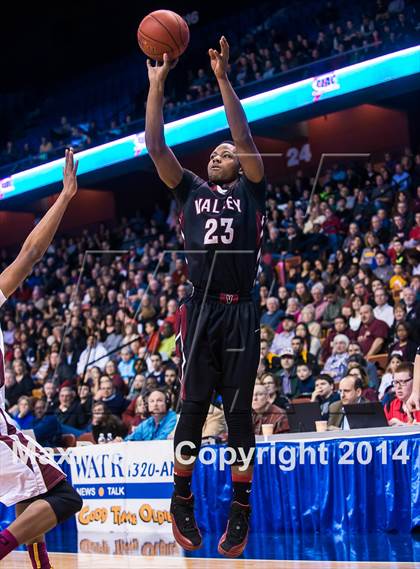 Thumbnail 3 in Valley Regional vs. Sacred Heart (CIAC Class S Final) photogallery.