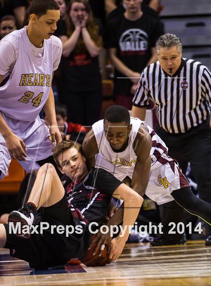 Thumbnail 3 in Valley Regional vs. Sacred Heart (CIAC Class S Final) photogallery.