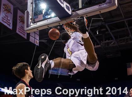 Thumbnail 3 in Valley Regional vs. Sacred Heart (CIAC Class S Final) photogallery.