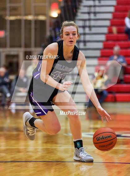 Thumbnail 3 in Brownsburg vs. Mooresville (IHSAA 4A First Round Playoff) photogallery.