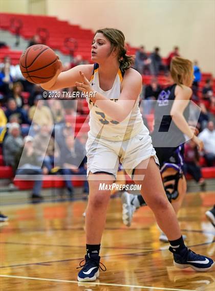 Thumbnail 3 in Brownsburg vs. Mooresville (IHSAA 4A First Round Playoff) photogallery.