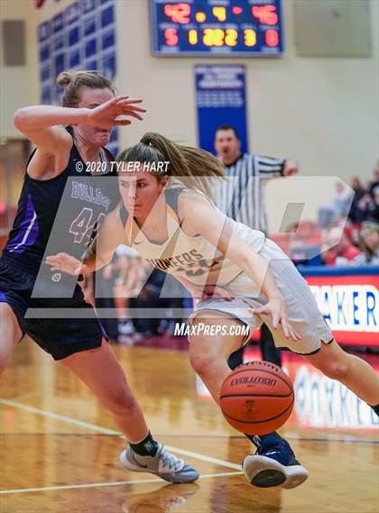 Thumbnail 3 in Brownsburg vs. Mooresville (IHSAA 4A First Round Playoff) photogallery.