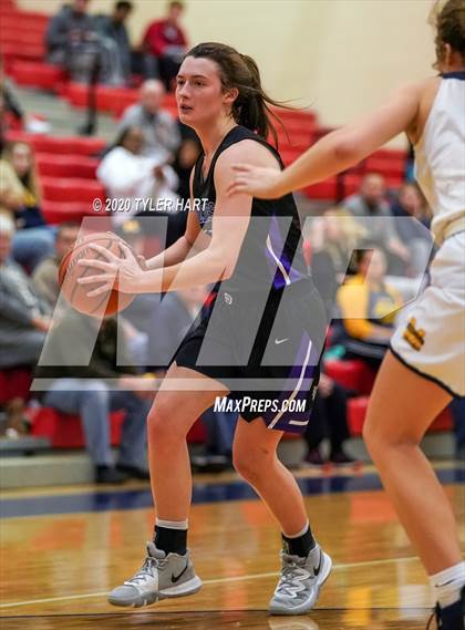 Thumbnail 1 in Brownsburg vs. Mooresville (IHSAA 4A First Round Playoff) photogallery.