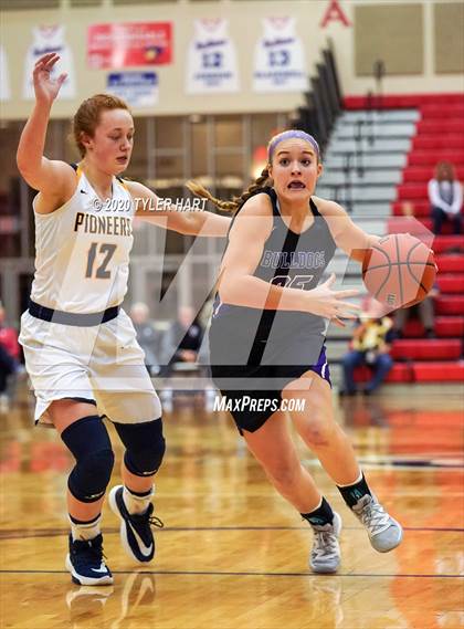 Thumbnail 3 in Brownsburg vs. Mooresville (IHSAA 4A First Round Playoff) photogallery.