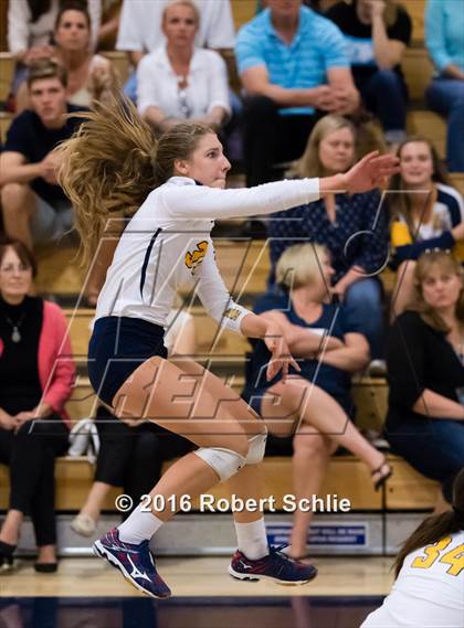 Thumbnail 2 in Del Oro @ Oak Ridge photogallery.