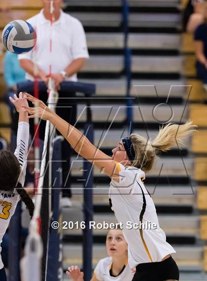 Thumbnail 2 in Del Oro @ Oak Ridge photogallery.