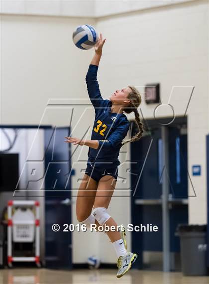 Thumbnail 2 in Del Oro @ Oak Ridge photogallery.