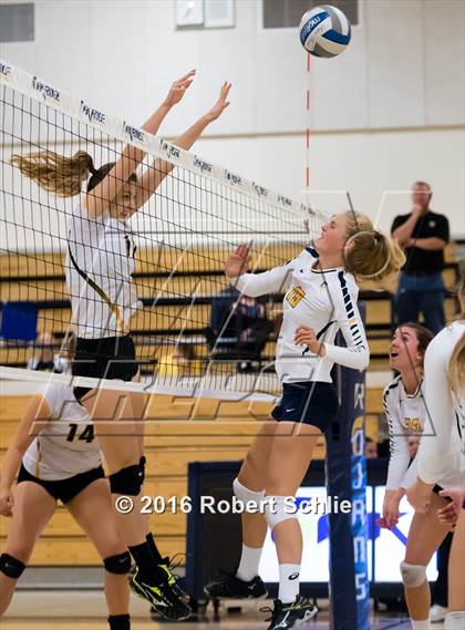 Thumbnail 2 in Del Oro @ Oak Ridge photogallery.
