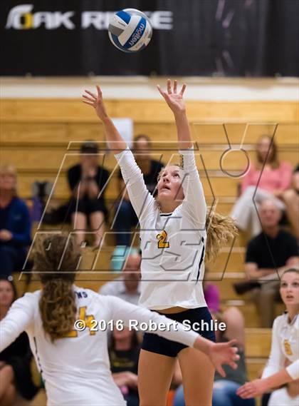 Thumbnail 2 in Del Oro @ Oak Ridge photogallery.