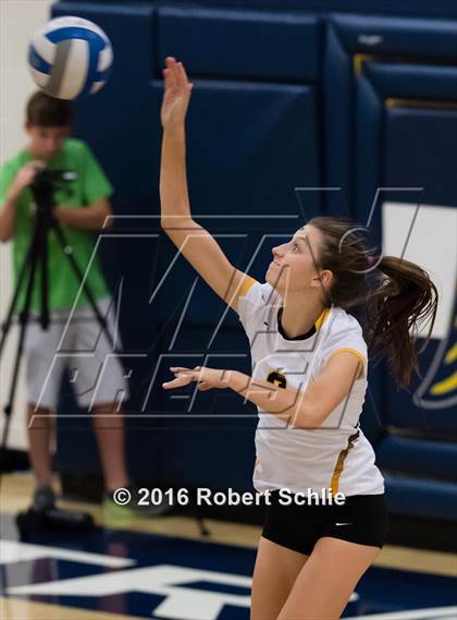 Thumbnail 1 in Del Oro @ Oak Ridge photogallery.