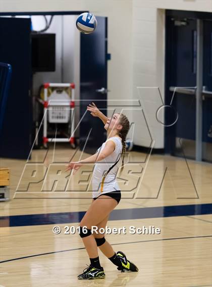 Thumbnail 3 in Del Oro @ Oak Ridge photogallery.