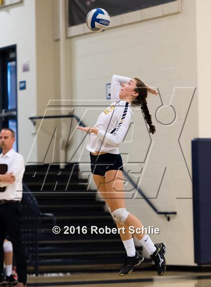 Thumbnail 2 in Del Oro @ Oak Ridge photogallery.